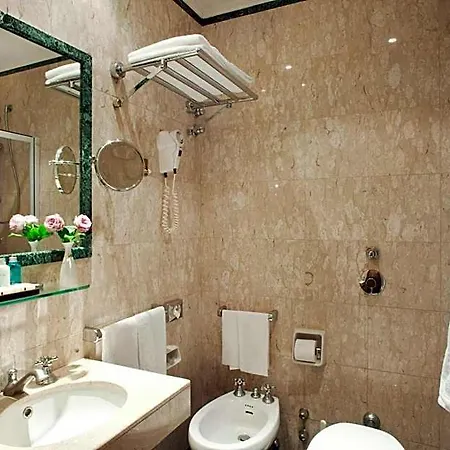 Sina De La Hotel 4*