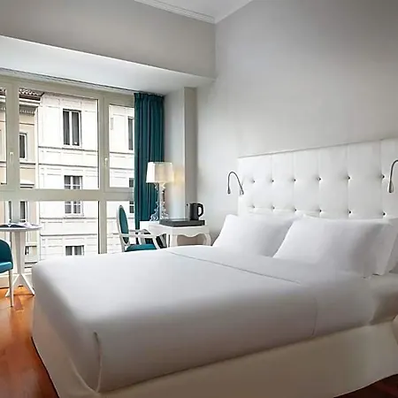 Sina De La Hotel