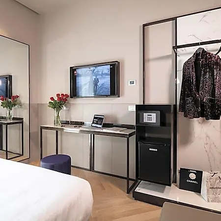Heart Hotel Milan