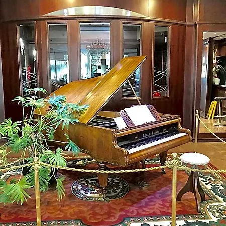 Mythos 3* Milan