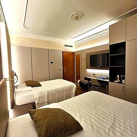 Mythos Hotel Milan