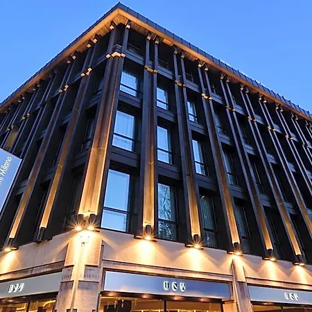 Cusani Hotel 4*