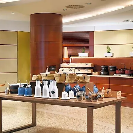 Cusani Hotel 4*