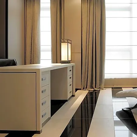 Armani Otel 5*