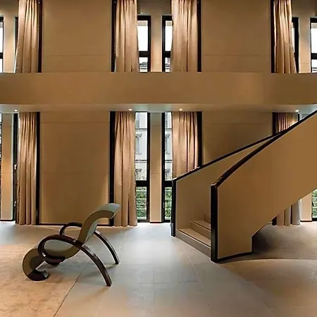 Armani Otel 5*