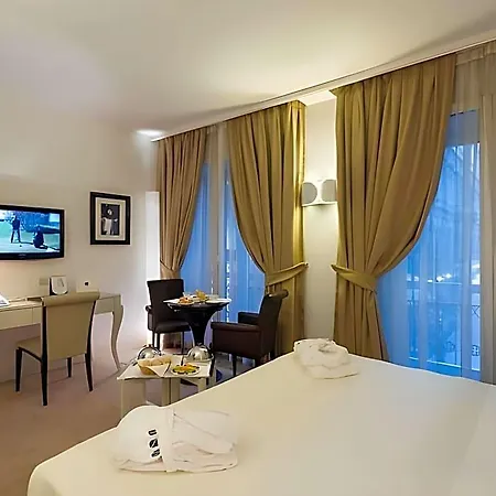 Maison | Esperienze Hotel 4*