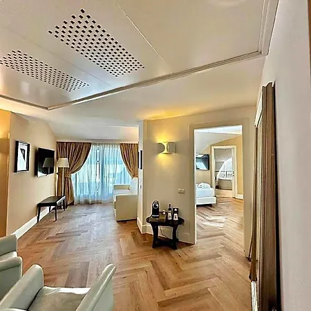 Maison | Esperienze 4*
