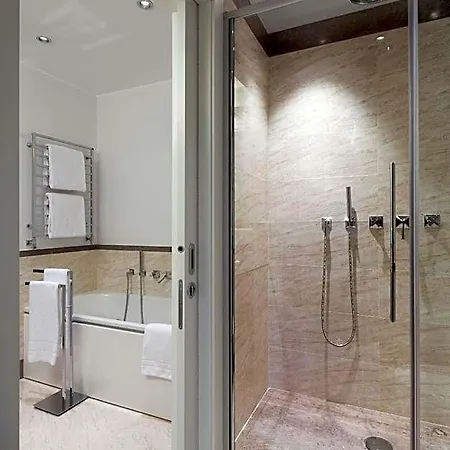 Maison | Esperienze Hotel 4*