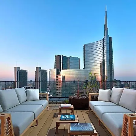 Verticale | Esperienze | Preferred And 4* Mediolan