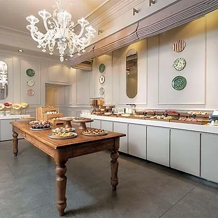 Worldhotel Casati 18