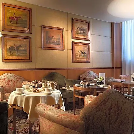 Cavour Hotel