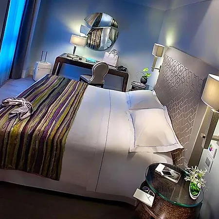 Hotel Cavour 4*