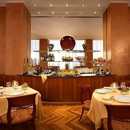 Cavour Hotel 4*