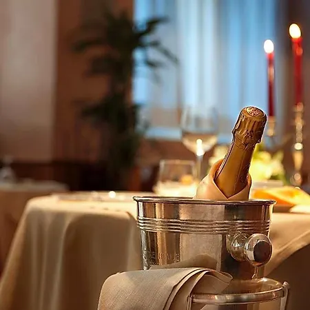 Hotel Cavour 4*