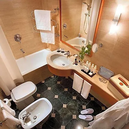 Cavour Hotel