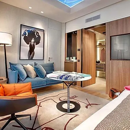 Cavour 4* Milão