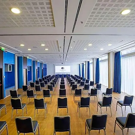 Doubletree By Hilton Hotel Milán