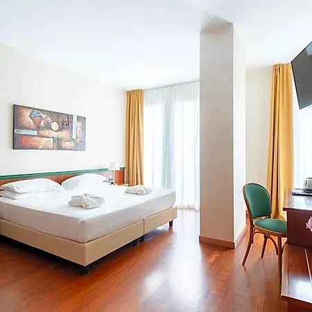 Raffaello Hotel