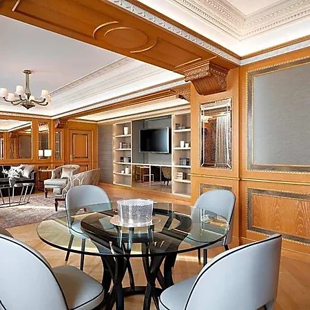 The Westin Palace, Hotel