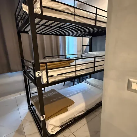 Monkey Hostal *