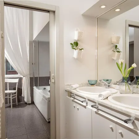 Daplace - Renzo Apartment Mailand