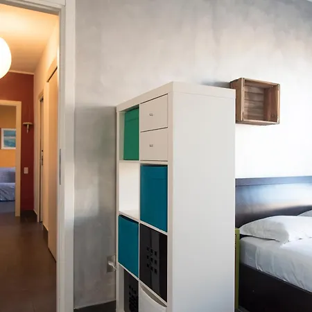 Youhosty - Bertelli 16 * Milano