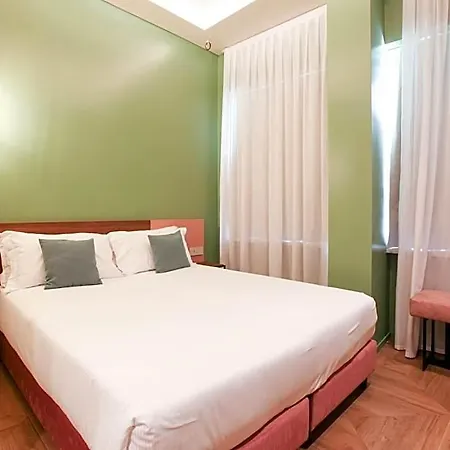 The Floor 3*