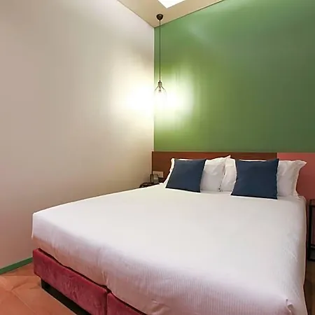 The Floor ホテル