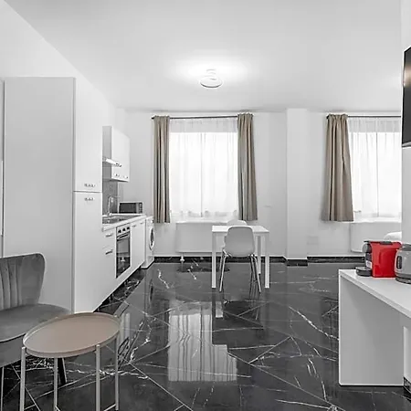 Ponale Foresteria Lombarda 4* Milano