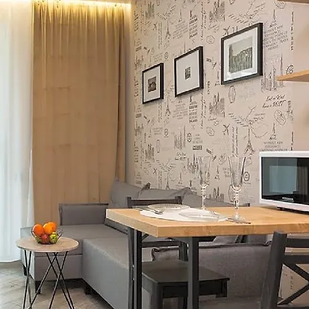 Spazioso E Accogliente Sirtori Hotel 3*