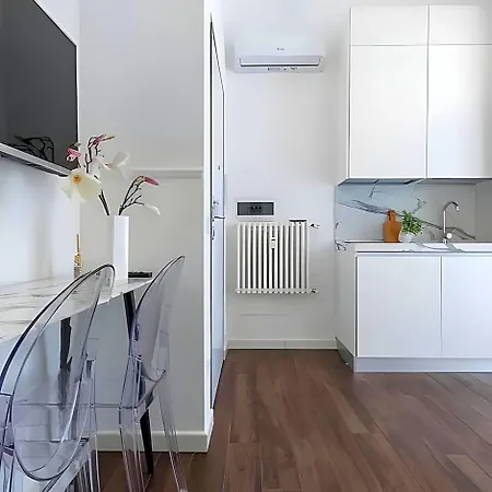 Altido Chic 1-br Flat Near Sempione Park Hotel