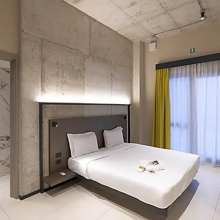Joy 124 4* Milan