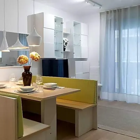 Italianway - Compagnoni 12 - Mirabel Hotel