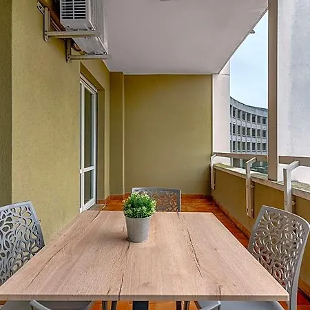 Casa Da Fraschini מלון 3*
