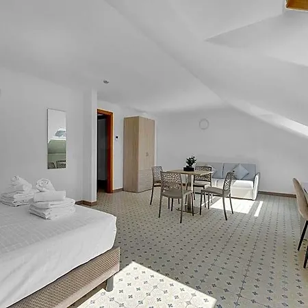 Casa Da Fraschini 3* מילאנו