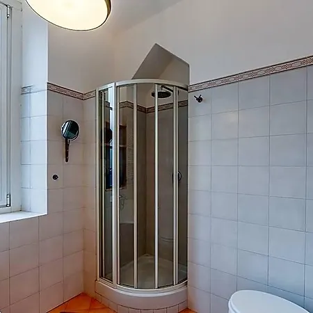 Elegance Brera Szálloda 4*
