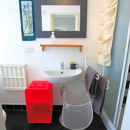 Comfy And Quiet, Great Location * Milan