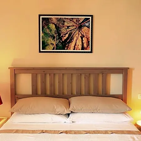 Comfy And Quiet, Great Location *