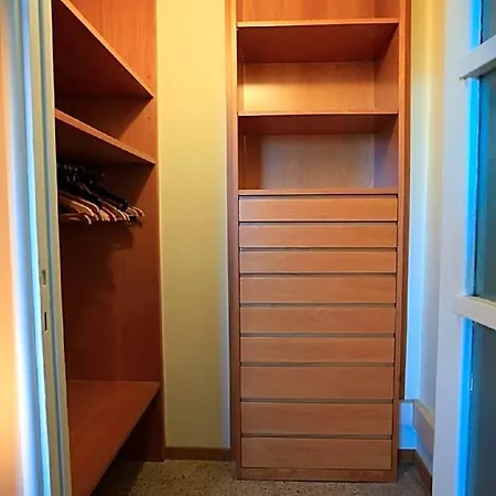 Comfy And Quiet, Great Location