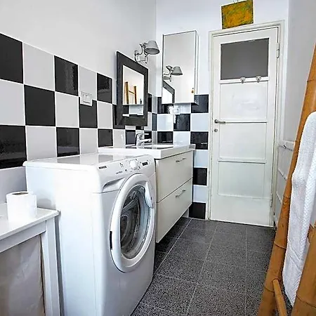 Comfy And Quiet, Great Location * Milan