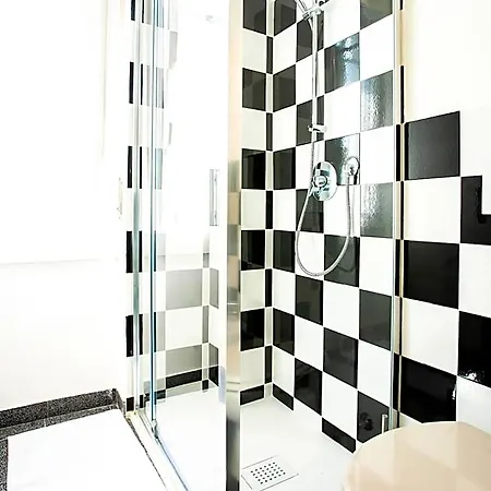 Comfy And Quiet, Great Location * Milan