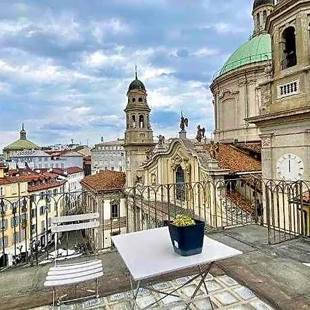 Lupetta - Piazza Sant'alessandro, 3 *