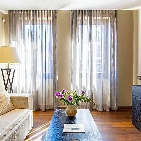 Nj & Hotel Mailand