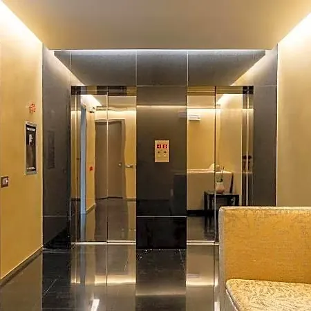 Hotel Nj & 4*