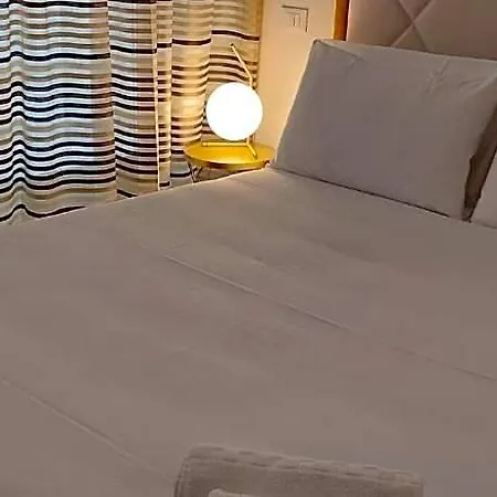 Hotel Nj & Mailand