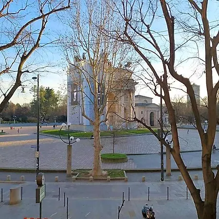 Madeleine - Arco Della Pace