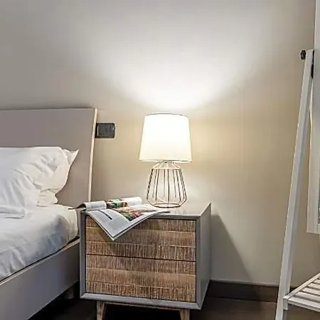 Sant' Ambrogio Ensuite 5* Mailand