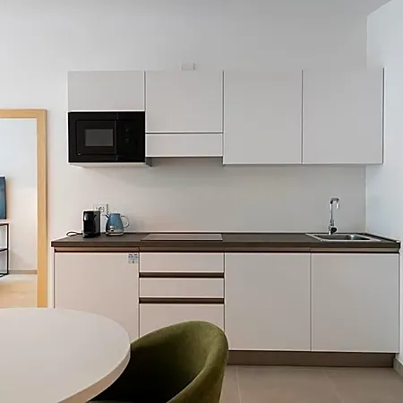 Relstay - De Angeli 4* Mailand