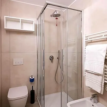 Relstay - De Angeli 4*