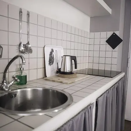 Italianway - Corso 8 * Milan